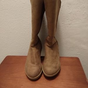 Ladies Boots, Sz 9, Tan, faux fur